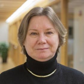Dr. Irina Sekerina