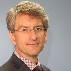 Dr. Ralf Peetz