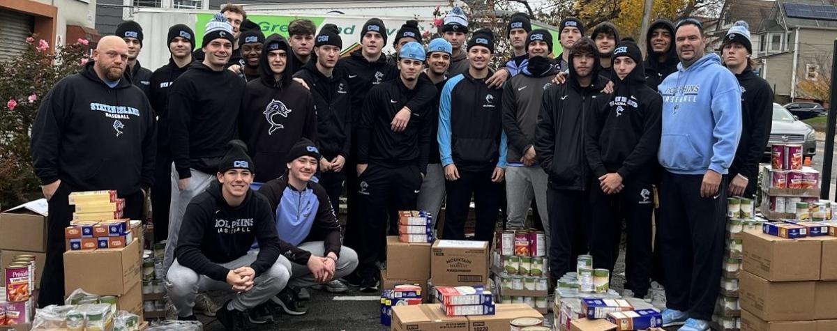 CSI Baseball Teams With Atlas Foundation For Yearly Thanksgiving Meal Delivery Tradition