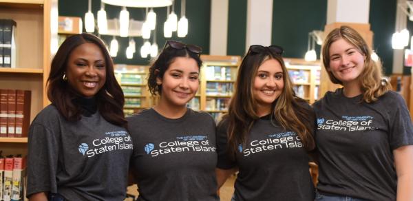 CSI students in the library