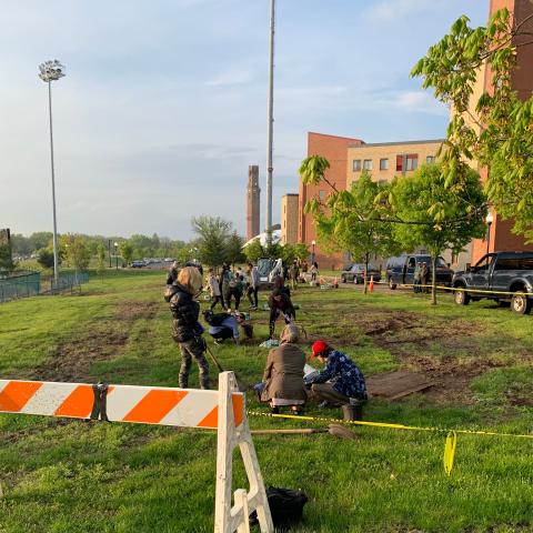 Students are planting trees 